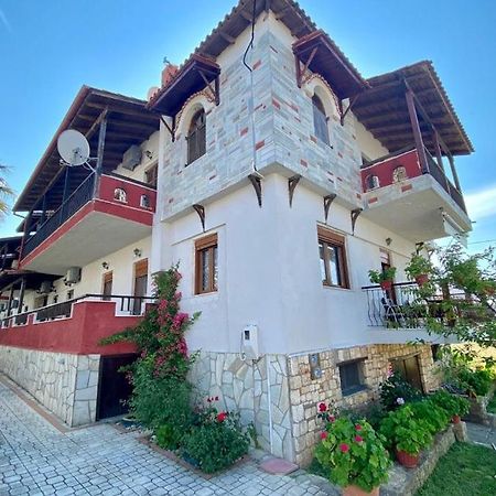 Aloni Apartment Афитос Екстериор снимка
