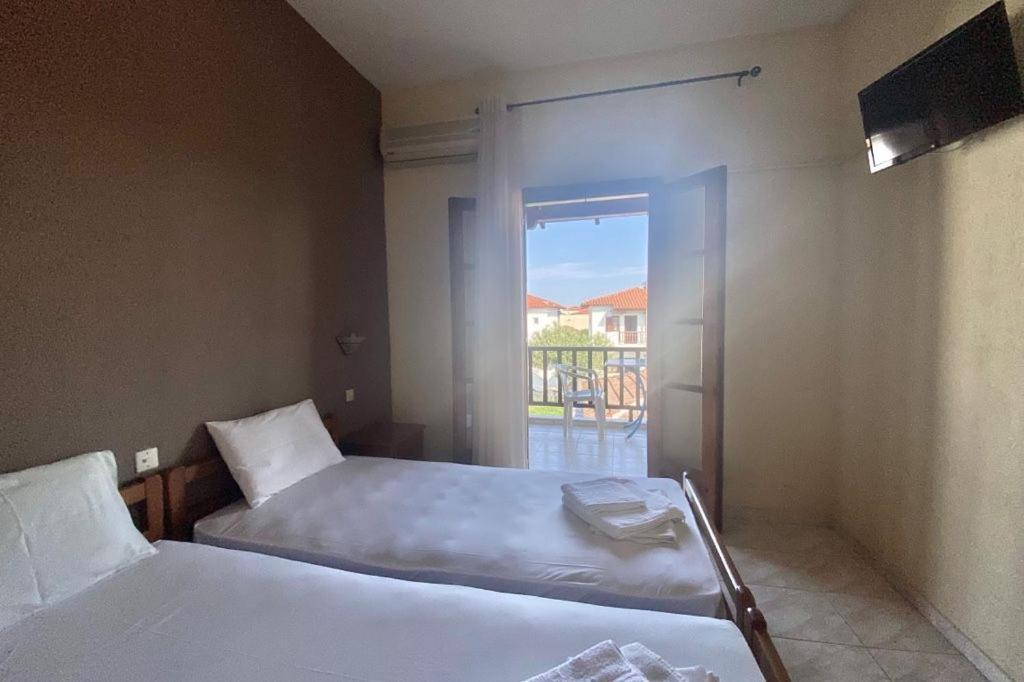 Aloni Apartment Афитос Екстериор снимка