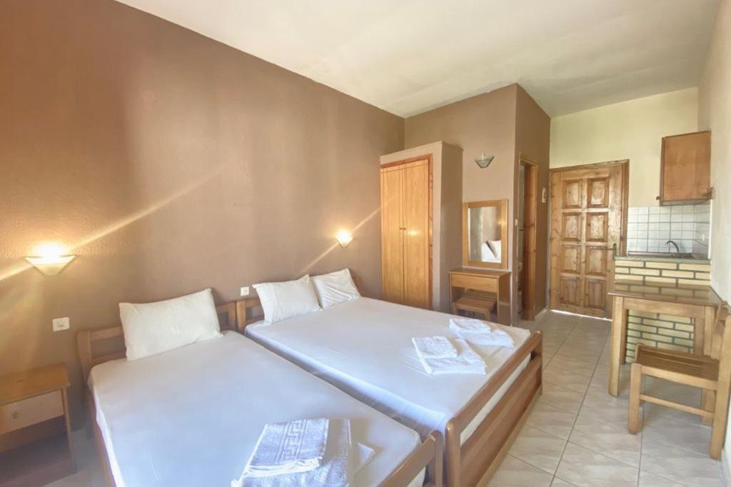 Aloni Apartment Афитос Екстериор снимка